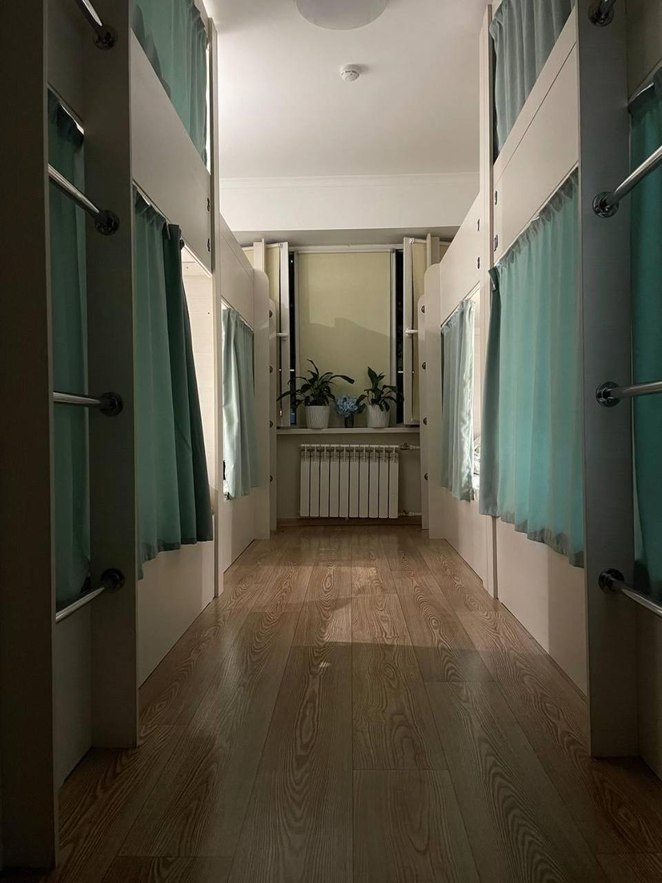 Hostel Nomad Almatı Dış mekan fotoğraf